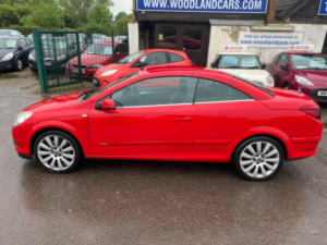 2007 Vauxhall Astra 1.9 Cdti Design Twin Top Convertible *service History* in Red — image 5