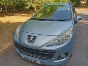 2011 Peugeot 207 Sw 1.4 Vti Active in Blue — image 2