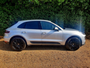 2015 Porsche Macan 2.0 T in Silver — image 5