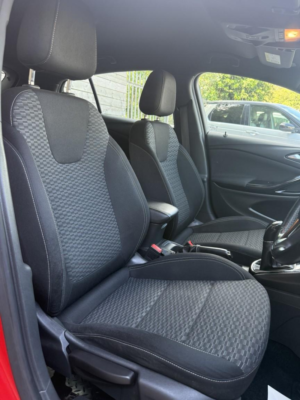 2017 Vauxhall Astra 1.4 I Turbo Sri Nav in Red — image 5