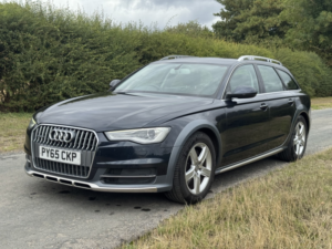 2015 Audi A6 Allroad 3.0 Tdi V6 in Blue — image 3