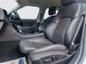 2010 Saab 9-5 2.0t Aero Auto Euro 5 4dr in Silver — image 4