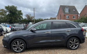 2018 Kia Niro 1.6h Gdi 2 Dct Euro 6 (s/s) 5dr in Grey — image 6