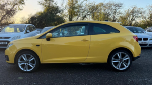 2011 SEAT Ibiza 1.6 Tdi Cr Sport Sport Coupe Euro 5 3dr in Yellow — image 5