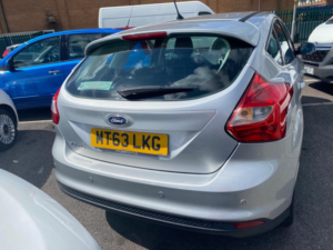 2013 Ford Focus 1.6 Zetec Powershift Euro 5 5dr in Silver — image 3