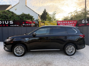 2019 Mitsubishi Outlander 2.4h Twinmotor 13.8kwh 4h CVT 4WD Euro 6 (s/s) 5dr in Black — image 6