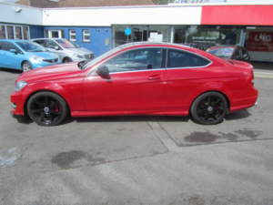 2014 Mercedes-Benz C Class 2.1 C220 Cdi Amg Sport Edition in Red — image 6