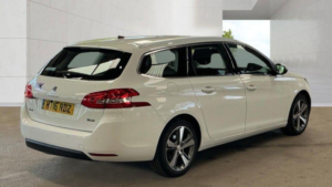 2016 Peugeot 308 Sw 1.2 Puretech Allure Eat Euro 6 (s/s) 5dr in White — image 4