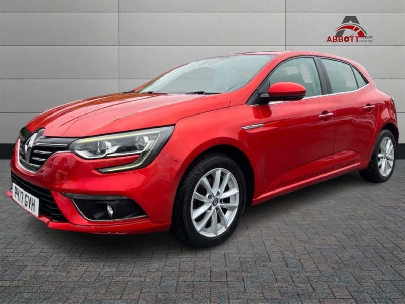 2017 Renault Megane 1.6 Dynamique Nav Dci 130 in Red — image 1