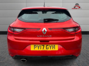 2017 Renault Megane 1.6 Dynamique Nav Dci 130 in Red — image 4