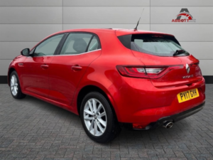 2017 Renault Megane 1.6 Dynamique Nav Dci 130 in Red — image 5