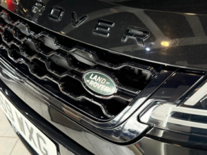 2019 Land Rover Range Rover Evoque 2.0 D180 R-Dynamic S(cat-S). in Black — image 6