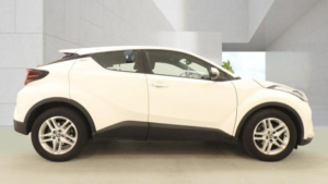 2022 Toyota C-Hr 1.8 Vvt-H Icon CVT Euro 6 (s/s) 5dr in White — image 6