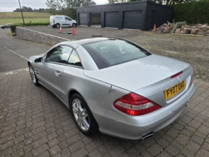 2007 Mercedes-Benz Sl 3.5 Sl350 in Silver — image 5