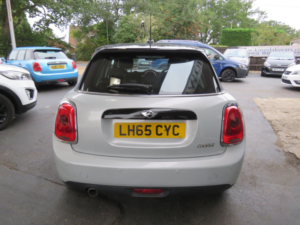 2015 MINI Hatch 1.5 Cooper Euro 6 (s/s) 5dr in Silver — image 6