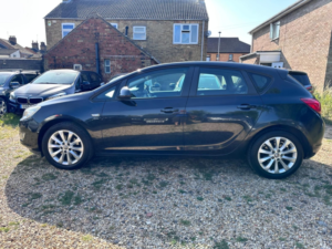 2012 Vauxhall Astra