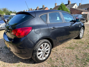 2012 Vauxhall Astra 1.7 Cdti Ecoflex Active in Black — image 6