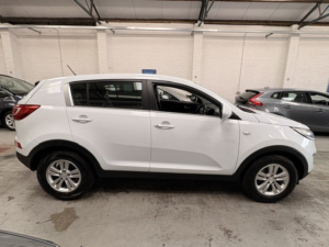 2013 Kia Sportage 1.6 Gdi Ecodynamics 1 in White — image 6