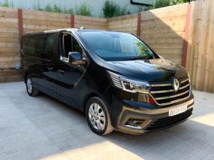 2024 Renault Trafic L2 Lwb 6 SEAT Wheelchair Accessible Disabled Access Vehicle Wav in Black — image 4