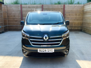 2024 Renault Trafic L2 Lwb 6 SEAT Wheelchair Accessible Disabled Access Vehicle Wav in Black — image 5