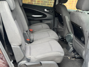 2008 Ford Galaxy 2.2 Tdci Ghia 5dr in Red — image 6