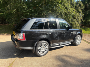 2009 Land Rover Range Rover Sport 3.0 Td V6 Hse SUV 5dr Diesel Commandshift 4WD Euro 4 (245 Ps) in Black — image 4