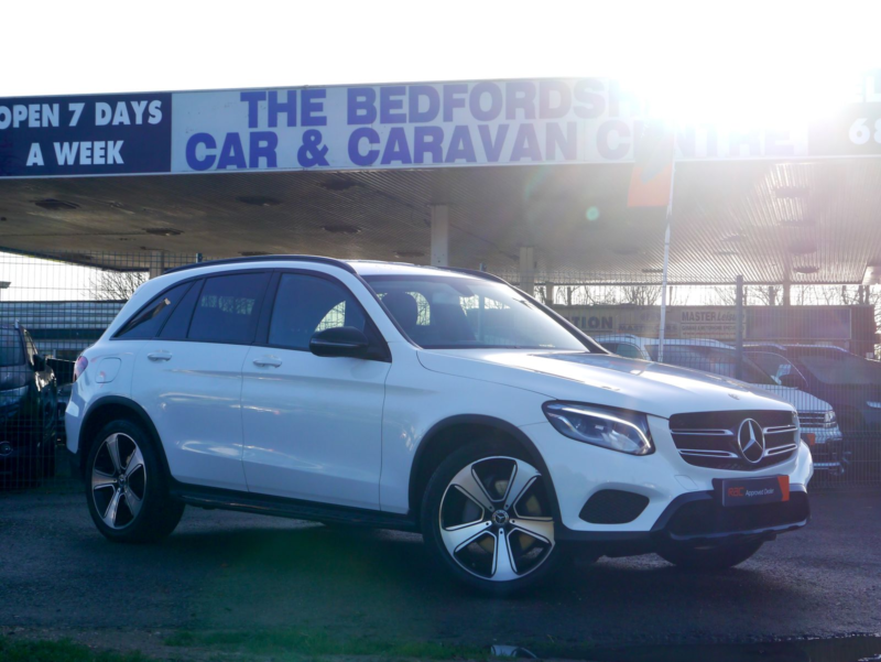 2018 Mercedes-Benz Glc 2.1l 220 Urban Edition D 4matic Auto SUV 5dr Diesel Automatic Euro 6 (168 Bhp) in White — image 1