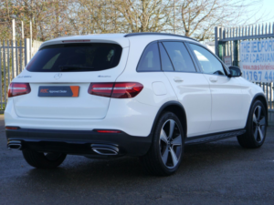 2018 Mercedes-Benz Glc 2.1l 220 Urban Edition D 4matic Auto SUV 5dr Diesel Automatic Euro 6 (168 Bhp) in White — image 6