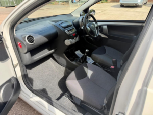 2013 Toyota Aygo 1.0 Vvt-I Move Euro 5 3dr in White — image 6