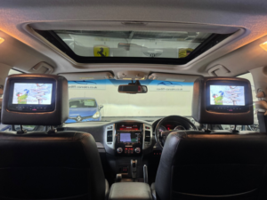 2018 Mitsubishi Shogun 3.2 Di-Dc Sg4 in Green — image 2