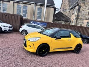 2013 Citroen Ds3 1.6 Vti Dstyle Plus Euro 5 3dr in Yellow — image 3