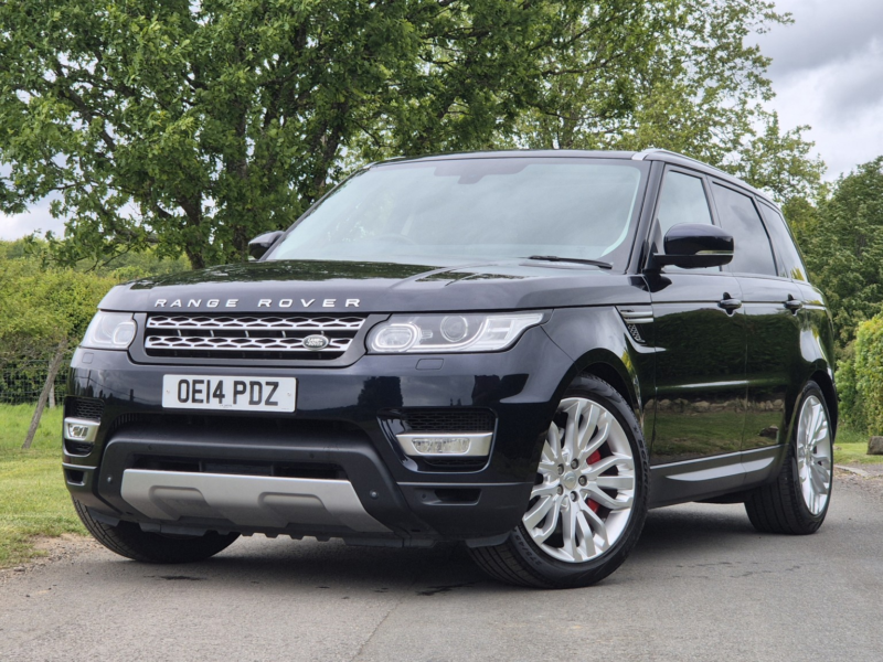 2014 Land Rover Range Rover Sport 3.0 Sd V6 Hse in Black — image 1
