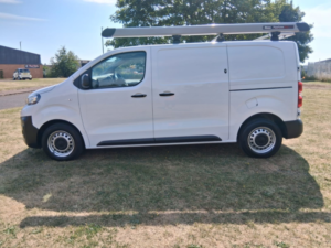 2024 Peugeot Expert 2.0 Bluehdi 1400 Professional Premium + Panel Van 6dr Diesel Manual Mwb Euro 6 (145 Ps) in White — image 2