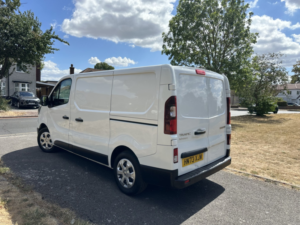 2023 Renault Trafic 2.0 Dci Blue Sl30 Advance in White — image 6