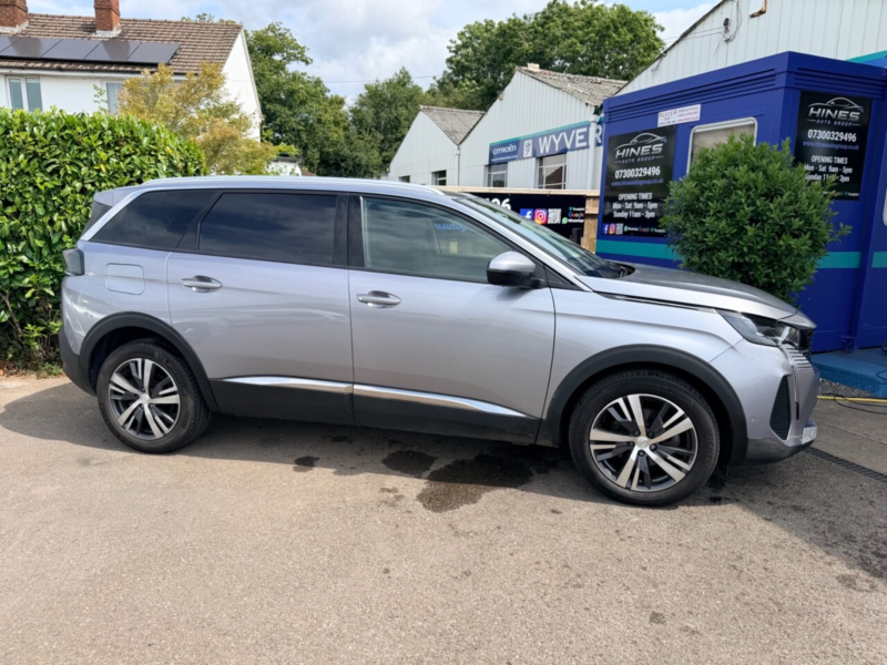 2021 Peugeot 5008 1.2 Puretech Allure Premium SUV 5dr Petrol Manual Euro 6 (s/s) (130 Ps) in Grey — image 1