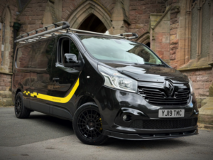 2019 Renault Trafic 1.6 Ll29 Energy Dci 145 Sport Nav Euro 6 in Black — image 2