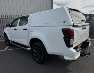 2023 Isuzu D-Max Utility 1.9 Td Double Cab Pickup No Vat in White — image 4