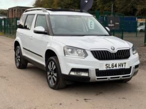 2014 Skoda Yeti 2.0 Tdi Laurin & Klement Outdoor 5dr Diesel Manual 4WD Euro 5 (170 Ps) in White — image 3