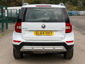 2014 Skoda Yeti 2.0 Tdi Laurin & Klement Outdoor 5dr Diesel Manual 4WD Euro 5 (170 Ps) in White — image 6