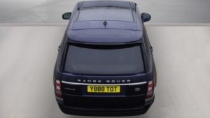 2017 Land Rover Range Rover 3.0 Td V6 Vogue in Blue — image 6