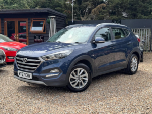 2017 Hyundai Tucson 1.7 Crdi Blue Drive Se Nav Euro 6 (s/s) 5dr in Blue — image 2