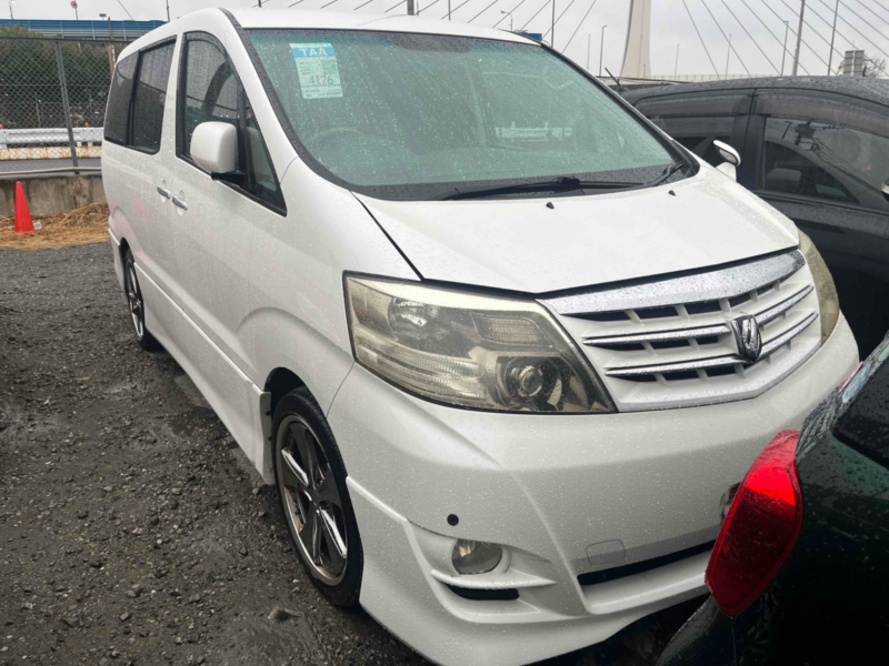 2008 Toyota Alphard 2.4 Toyota Alphard Platinum Selection 2 With Elevating Roof in White — image 1