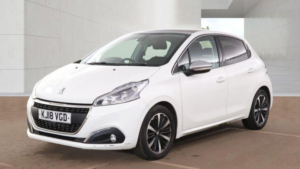 2018 Peugeot 208 1.2 Puretech Allure Premium Euro 6 (s/s) 5dr in White — image 3