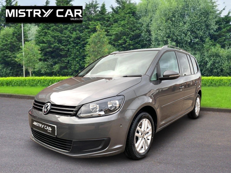 2015 Volkswagen Touran 2.0 Tdi Se in Grey — image 1