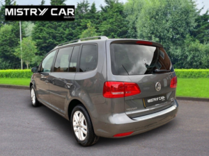 2015 Volkswagen Touran 2.0 Tdi Se in Grey — image 6