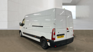 2023 Renault Master 2.3 Dci 35 Business+ Panel Van 4dr Diesel Manual Fwd Medium Roof Euro 6 135 Ps in White — image 4