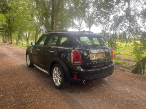 2019 MINI Countryman 1.5 10kwh Cooper Se Exclusive Auto All4 Euro 6 (s/s) 5dr in Black — image 4