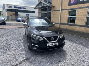 2018 Nissan Qashqai 1.5 Dci Tekna+ in Black — image 3