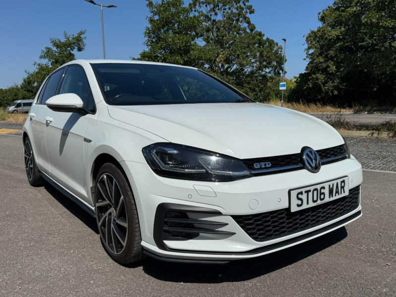 2017 Volkswagen Golf 2.0 Tdi Bluemotion Tech Gtd Euro 6 (s/s) 5dr in White — image 1