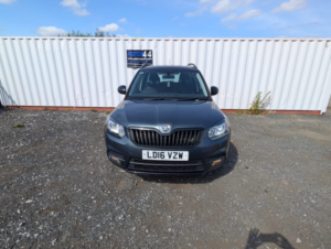 2016 Skoda Yeti 2.0 Tdi Monte Carlo in Grey — image 4